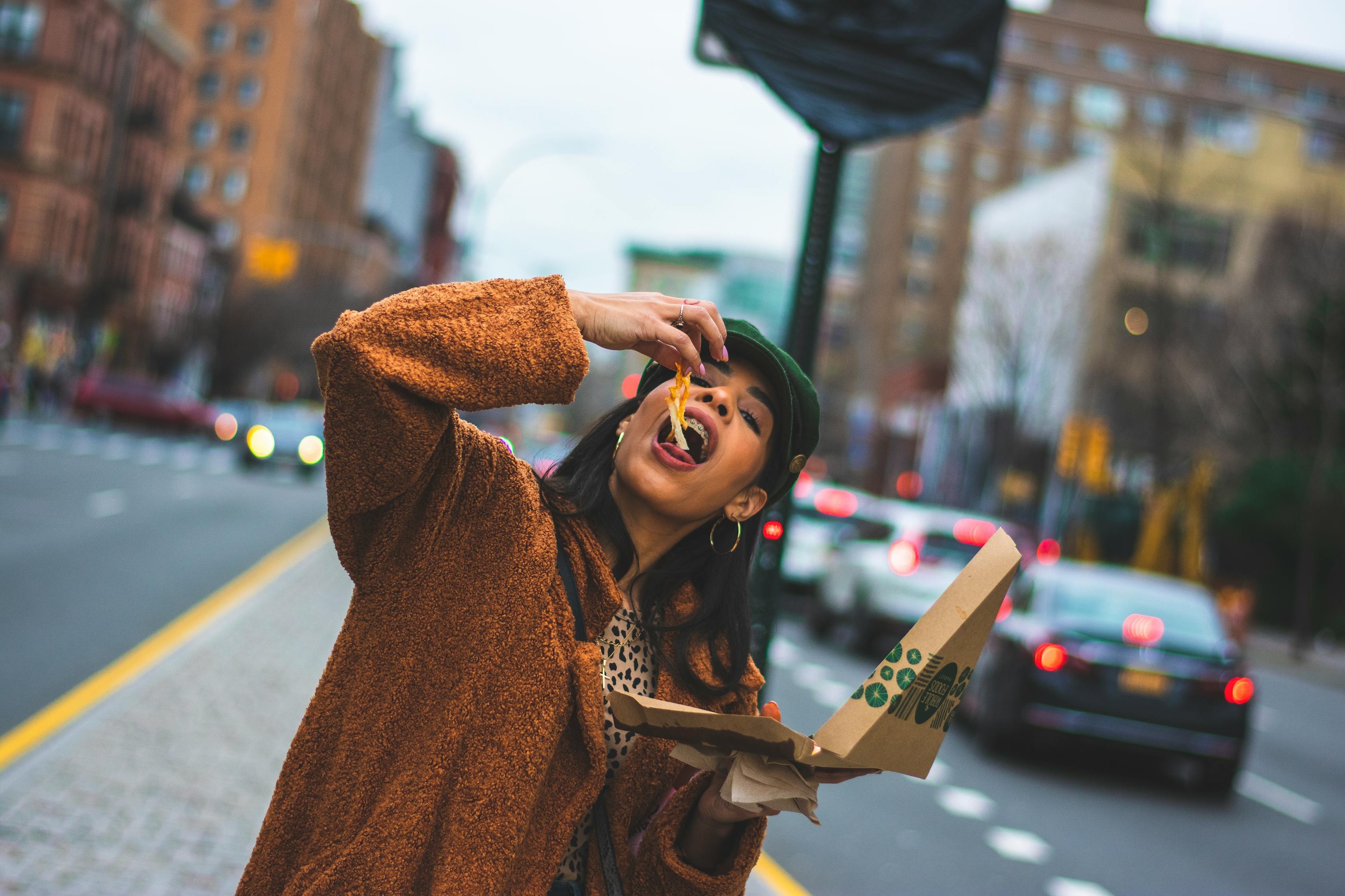 揭秘！张纪中在73岁再度当爹背后的故事！