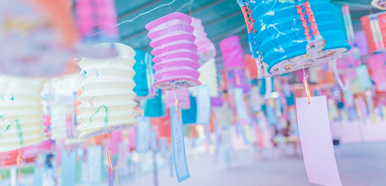 中秋月圆，美好时光共团圆，祝福快乐不断延续