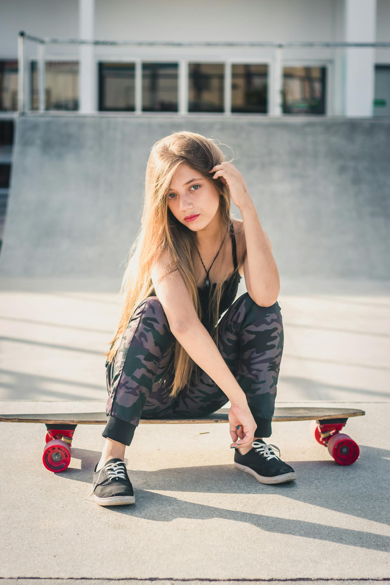 动漫美女拉裤子的瞬间魅力与艺术展现
